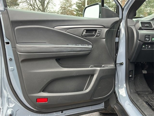 Used 2022 Honda Passport EX-L image 28