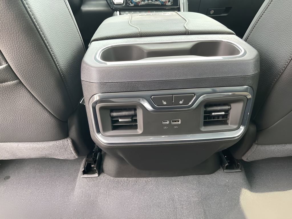 New 2025 GMC Sierra 2500 Denali w/ Denali Reserve Package image 21