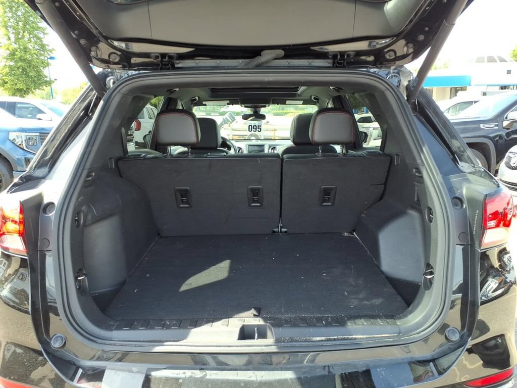 Used 2023 Chevrolet Equinox RS AWD/4WD image 8