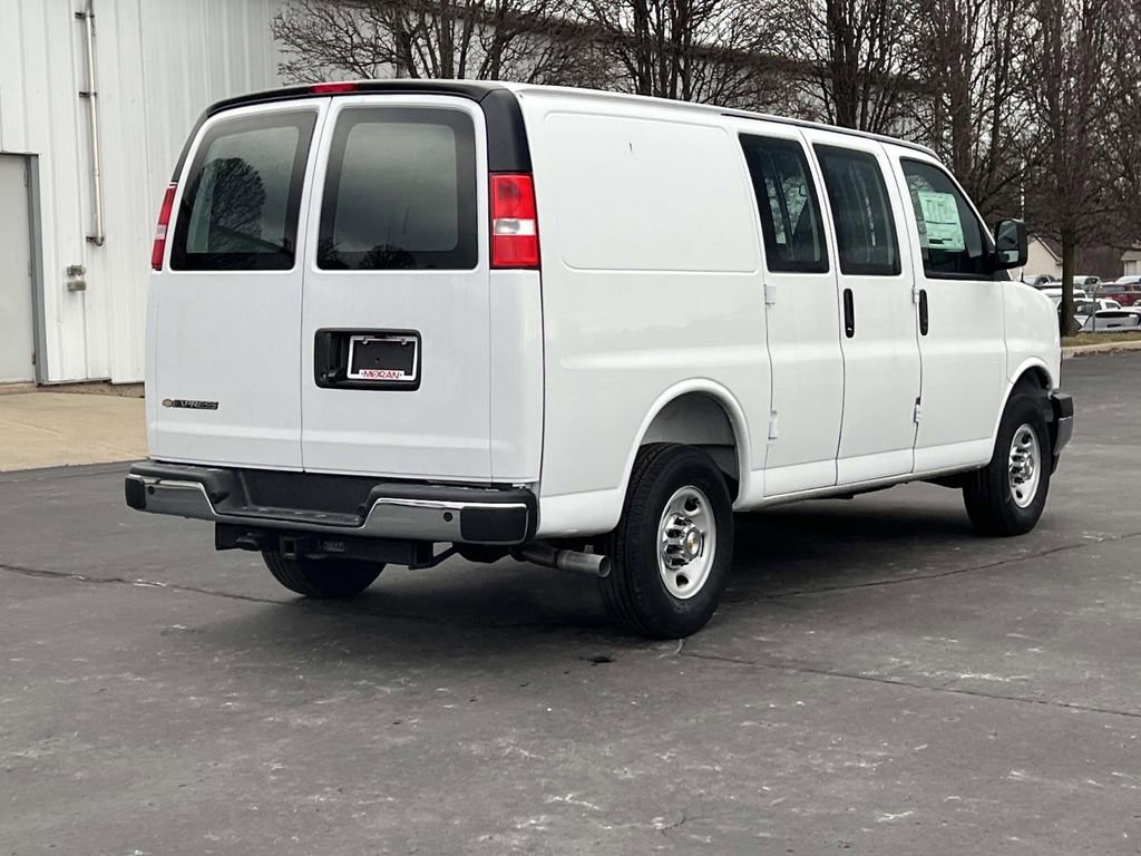 New 2025 Chevrolet Express 2500 w/ Driver Convenience Package image 4