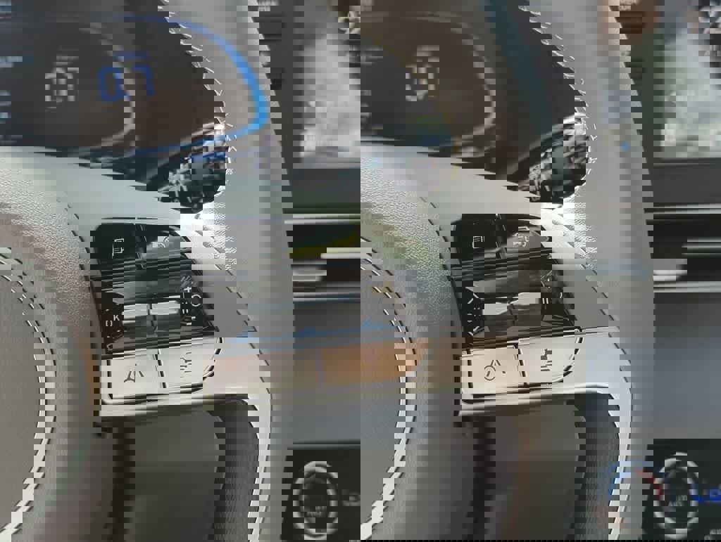 New 2026 Hyundai Elantra SEL Sport Premium FWD image 26