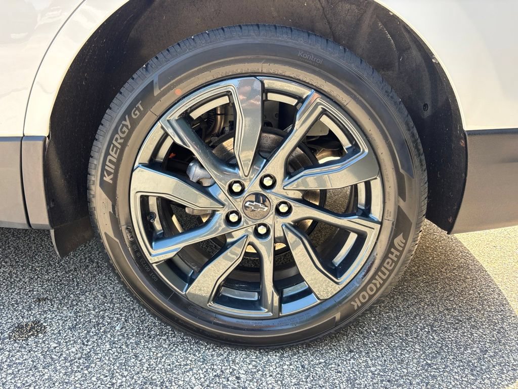 Used 2023 Chevrolet Equinox RS w/ LPO, Floor Liner Package FWD image 26