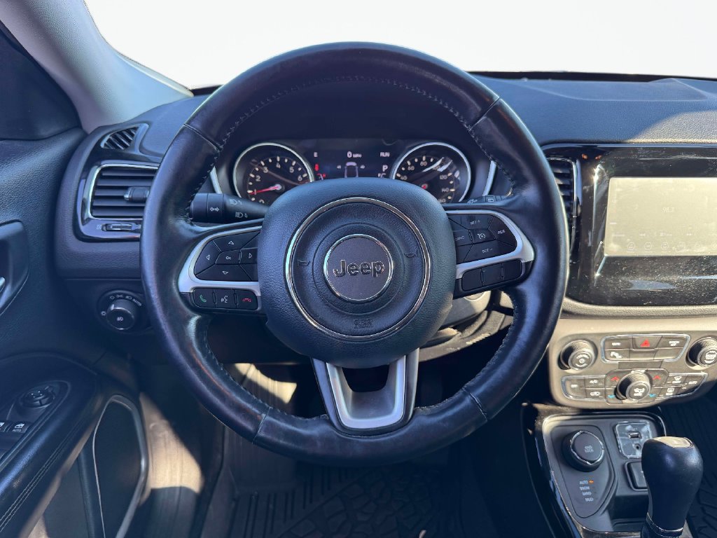 Used 2019 Jeep Compass Latitude AWD/4WD image 15