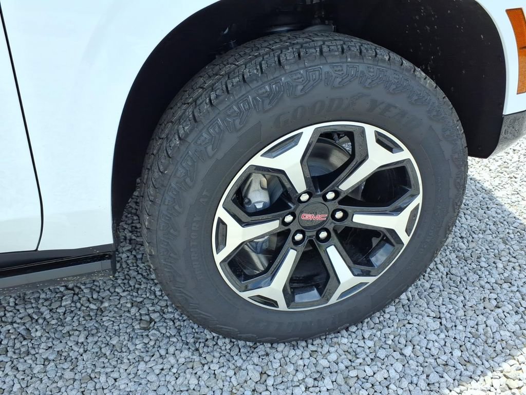 New 2026 GMC Yukon AT4 w/ AT4 Premium Plus Package AWD/4WD image 9