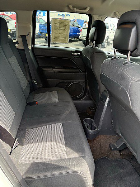 Used 2014 Jeep Compass Sport w/ Power Value Group FWD image 5
