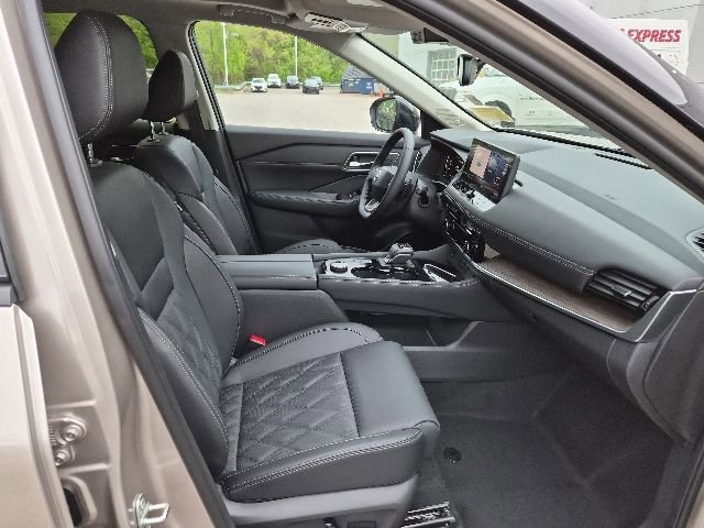 New 2026 Nissan Rogue Platinum AWD/4WD image 11
