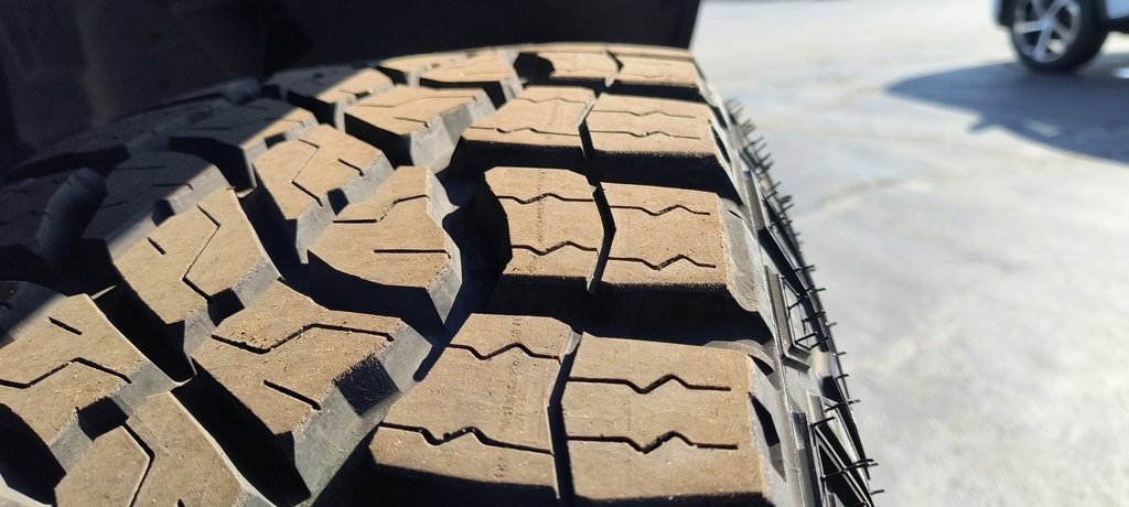 Used 2024 GMC Hummer EV 3X w/ Omega Edition image 19