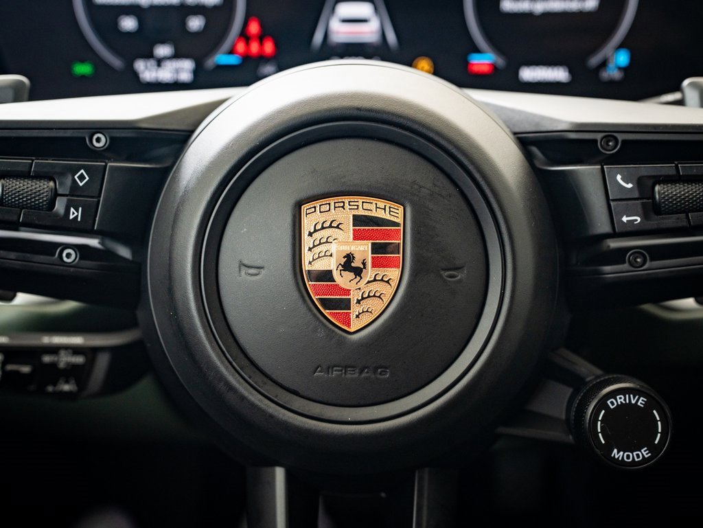 Used 2024 Porsche Cayenne image 26