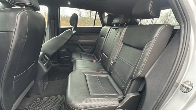 Used 2023 Volkswagen Atlas Cross Sport SE image 32