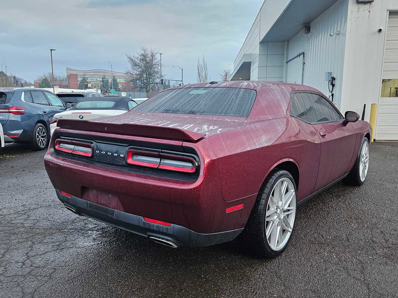 Used 2019 Dodge Challenger SXT image 3