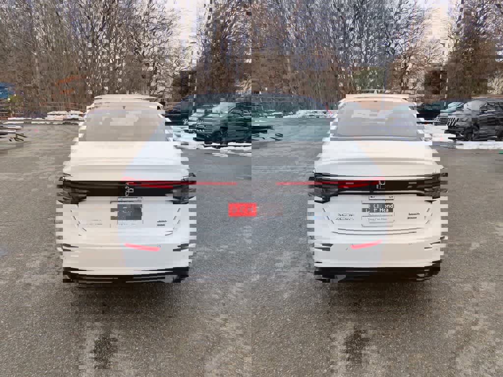 New 2026 Honda Accord Touring image 5