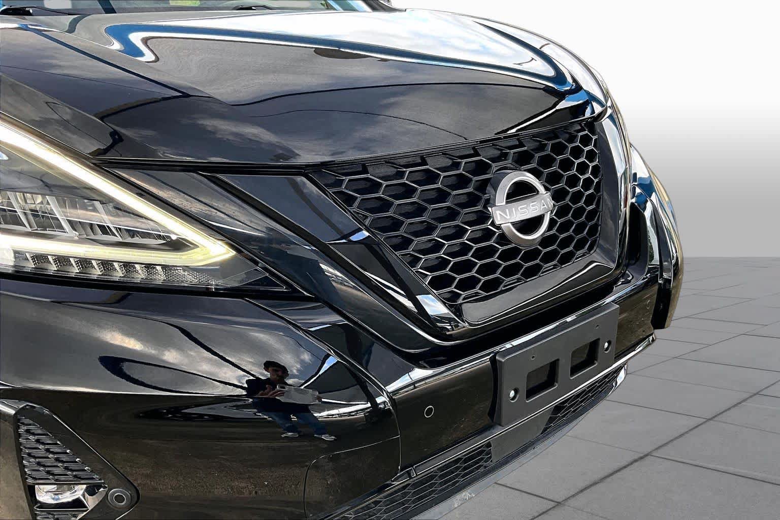 Used 2023 Nissan Murano SV w/ SV Midnight Edition Package FWD image 30