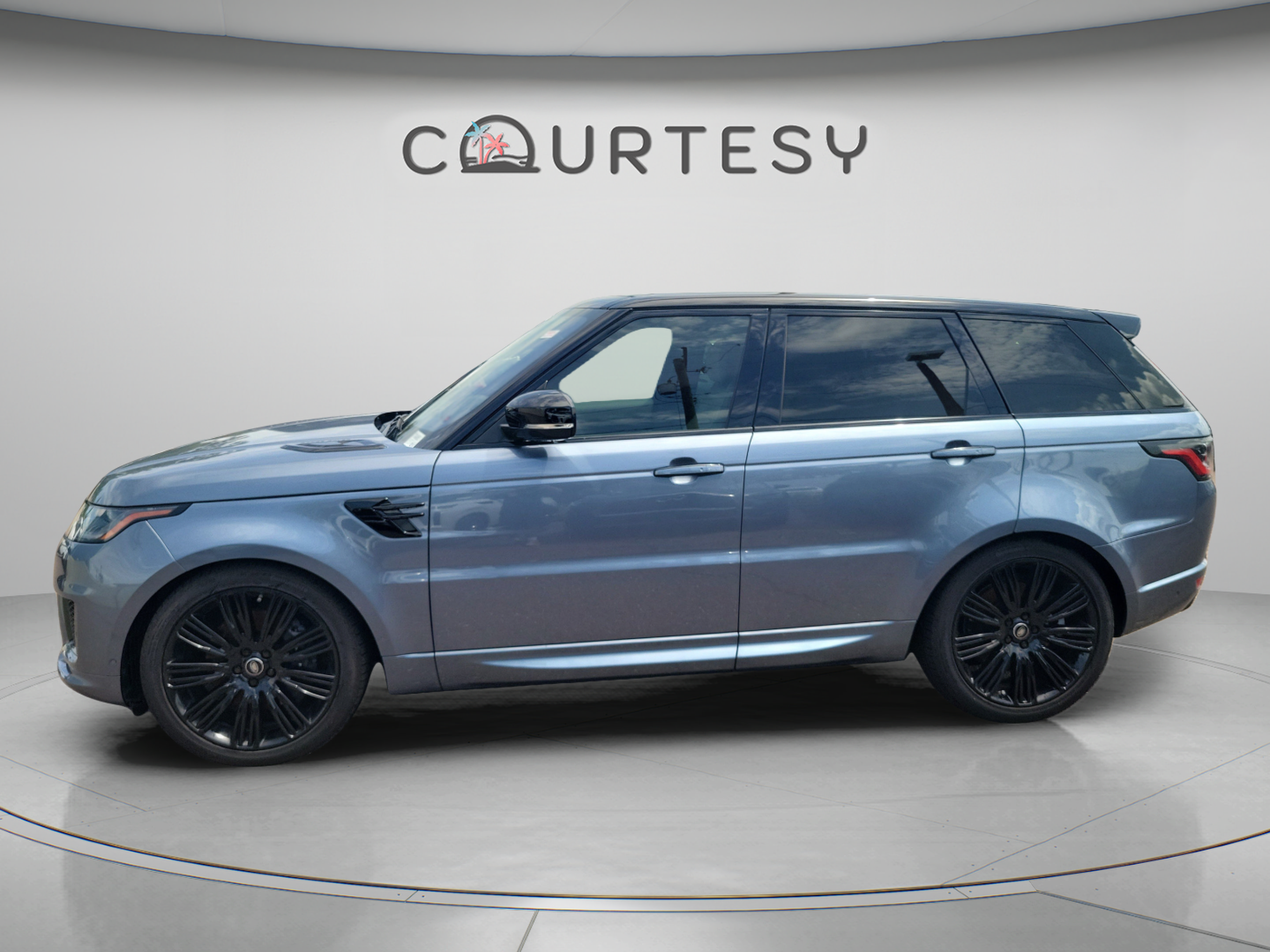 Used 2019 Land Rover Range Rover Sport HSE Dynamic AWD/4WD image 2