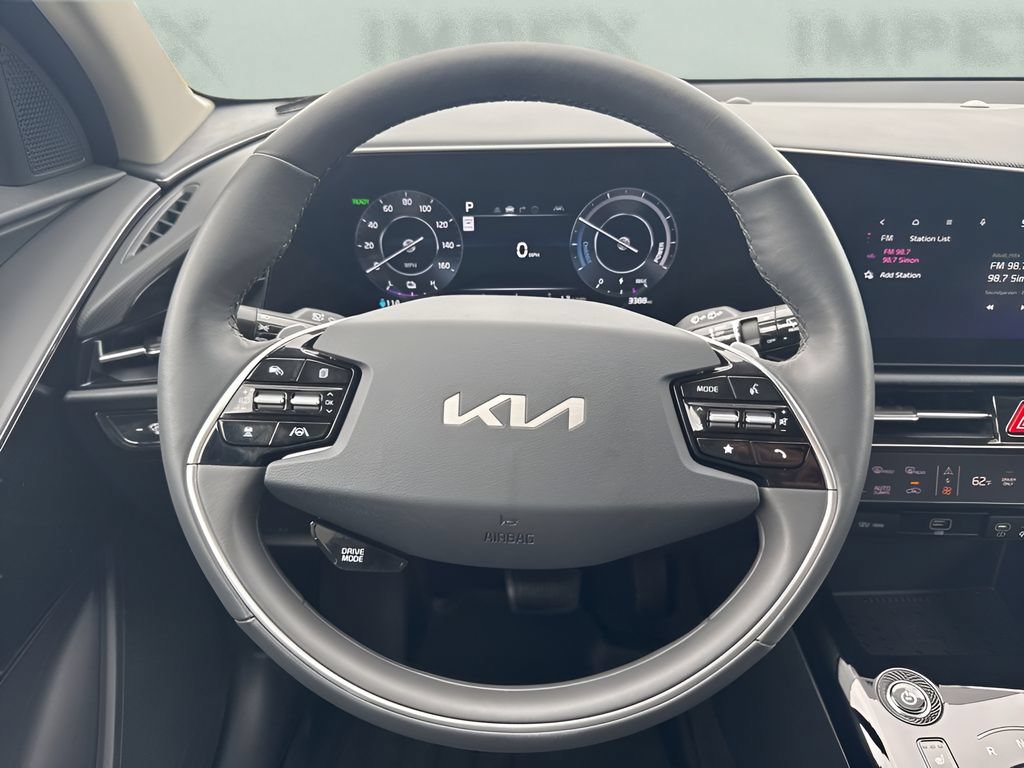 Used 2025 Kia Niro Wind w/ Wind Preserve Package FWD image 13