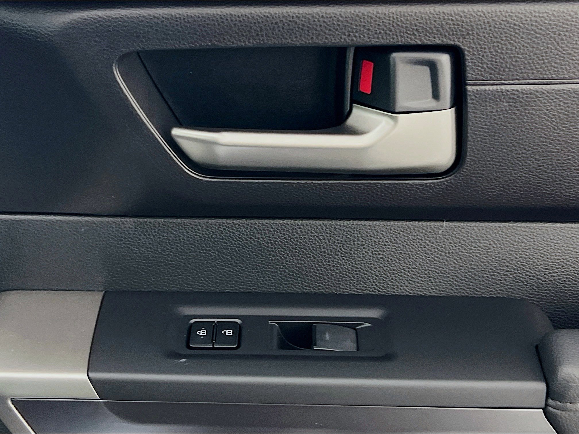 Used 2025 Toyota Tundra SR5 image 32