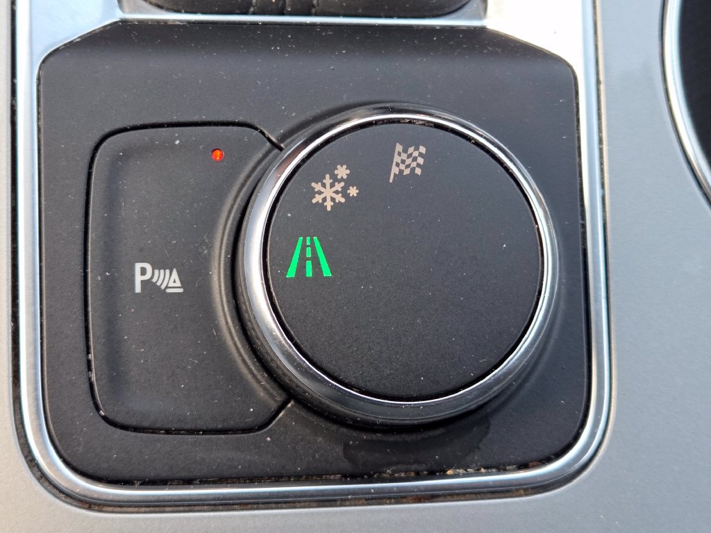 Used 2019 Chevrolet Blazer LT FWD image 9