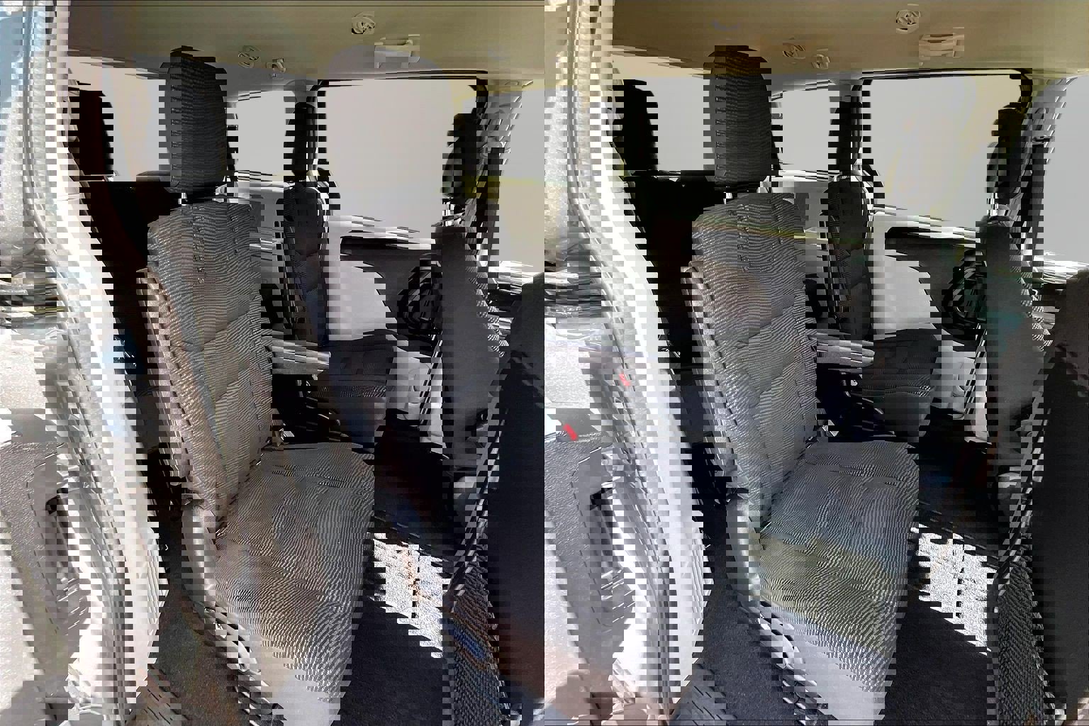 Used 2020 Dodge Grand Caravan SE w/ UConnect Hands-Free Group image 16