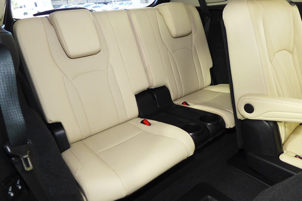 Used 2021 Lexus RX 450hL Luxury w/ Cold Area Package (CT) AWD/4WD image 21