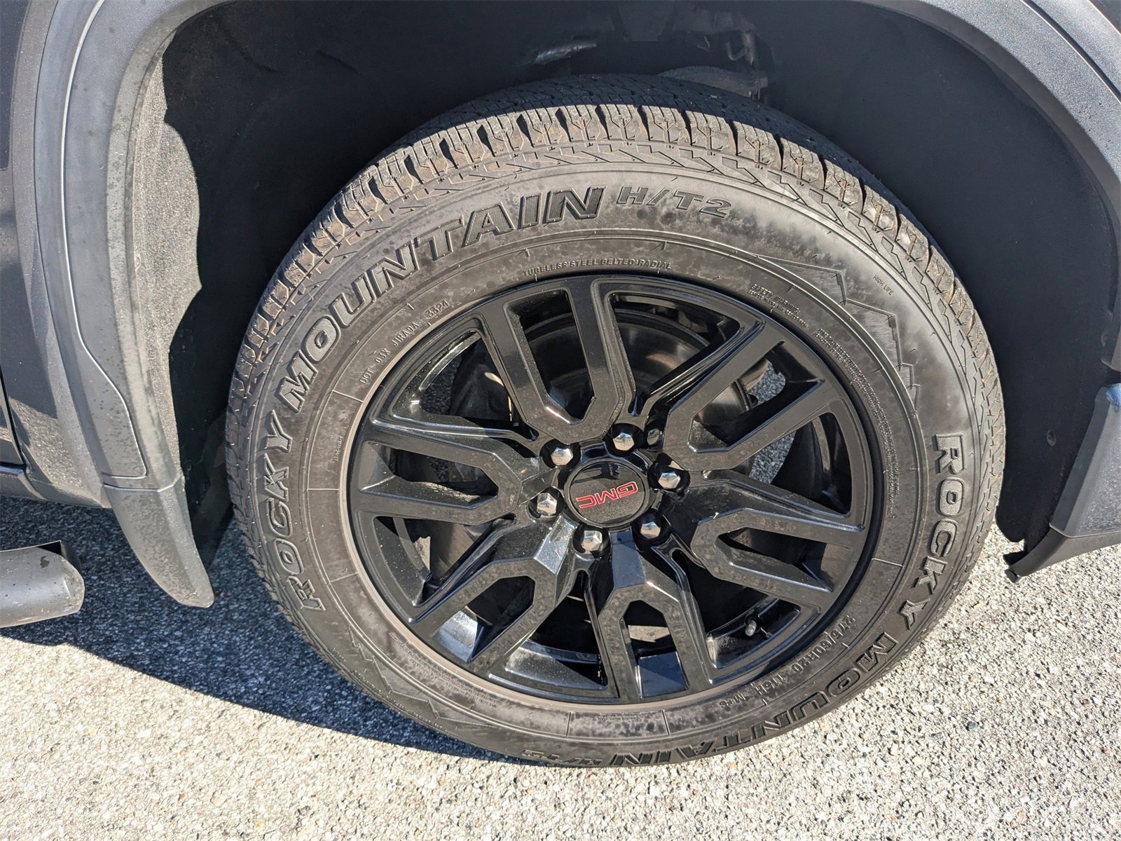 Used 2020 GMC Sierra 1500 Elevation w/ Elevation Value Package image 11