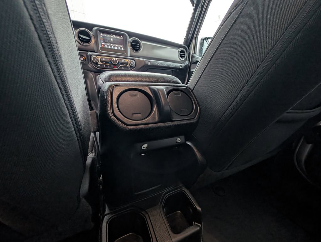 Used 2022 Jeep Wrangler Unlimited Willys image 38