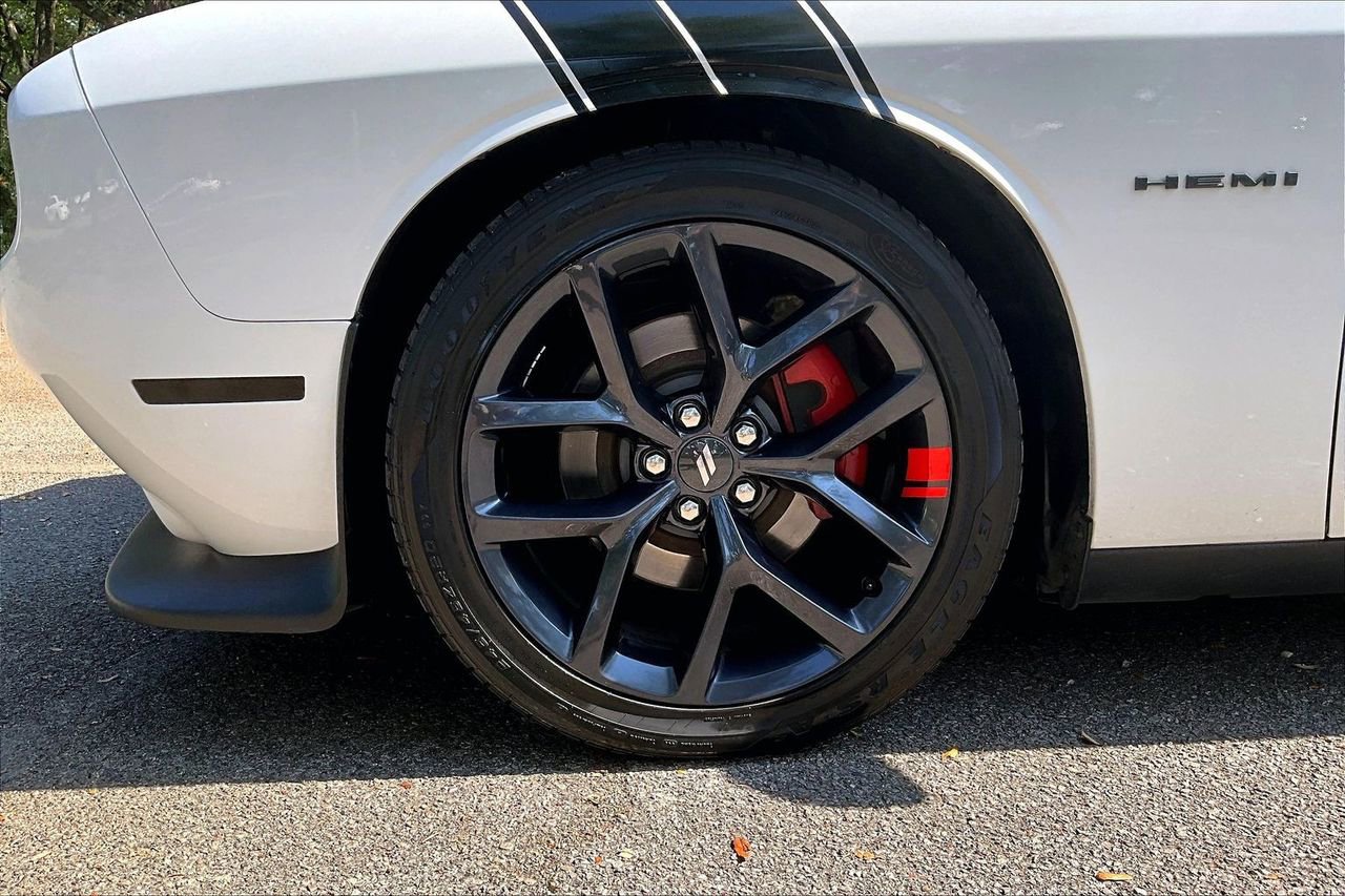 Used 2021 Dodge Challenger R/T w/ Blacktop Package RWD image 29