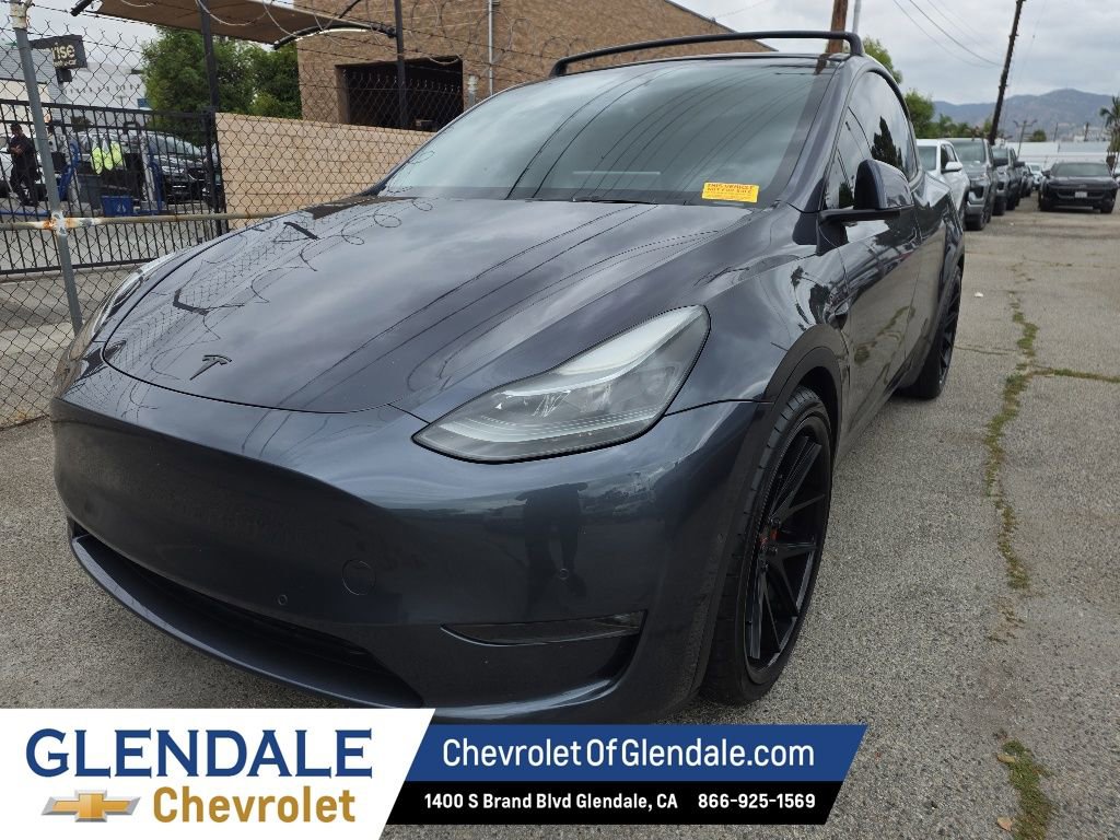 Used 2022 Tesla Model Y Performance AWD/4WD image 1