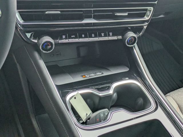 New 2026 Chevrolet Traverse LT FWD image 19