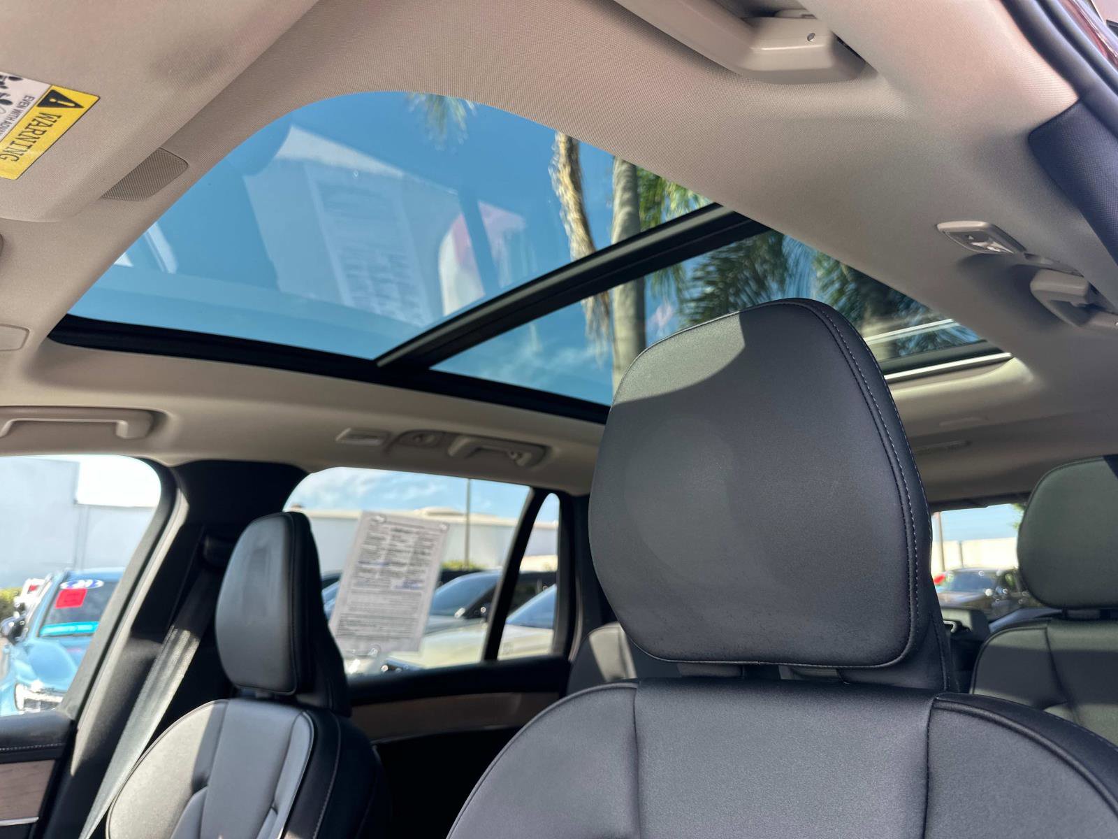 Certified 2025 Volvo XC90 B5 Core w/ Protection Package Premier image 29