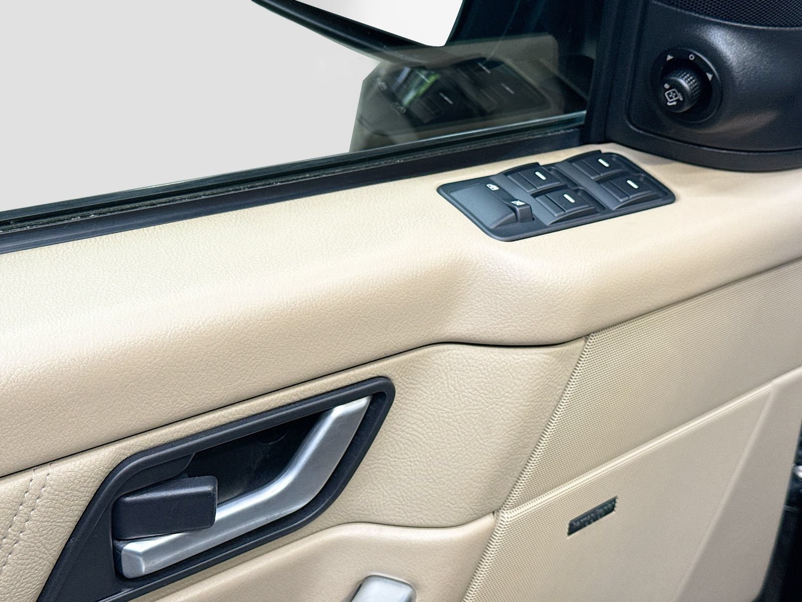 Used 2009 Land Rover Range Rover Sport HSE AWD/4WD image 18