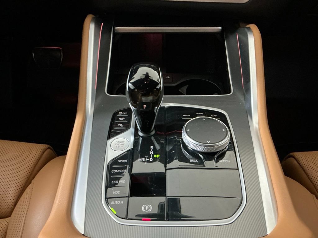 Certified 2023 BMW X6 xDrive40i w/ M Sport Package AWD/4WD image 13