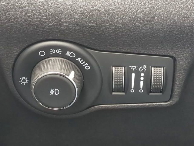 Certified 2022 Jeep Compass Latitude image 25