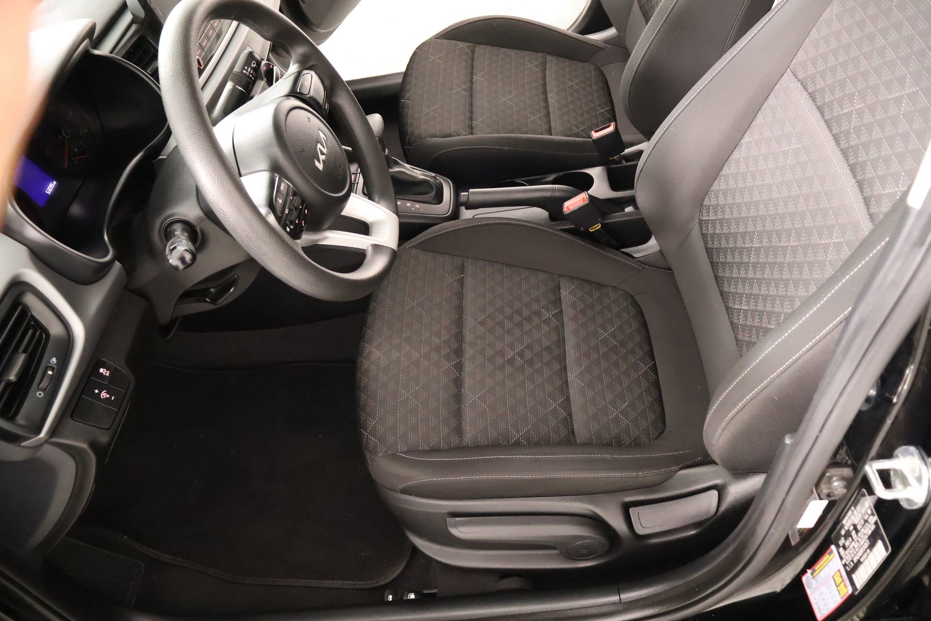 Used 2023 Kia Rio LX FWD image 10