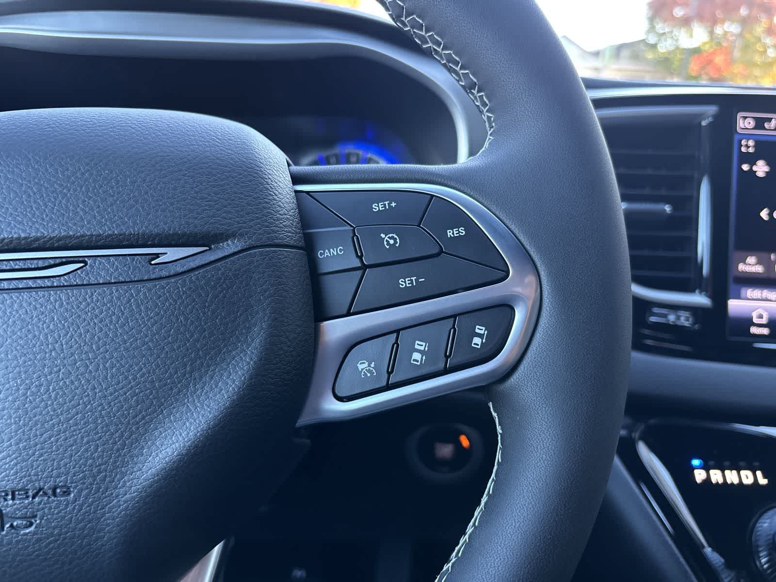 New 2027 Chrysler Pacifica LX FWD image 15