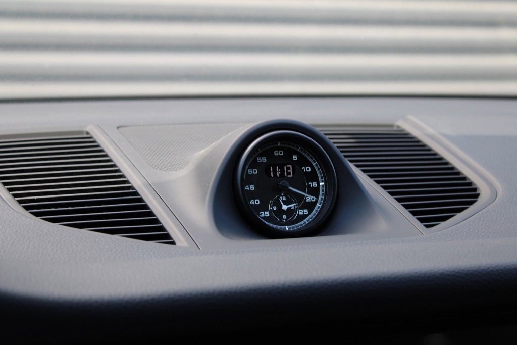 Used 2024 Porsche Macan image 26