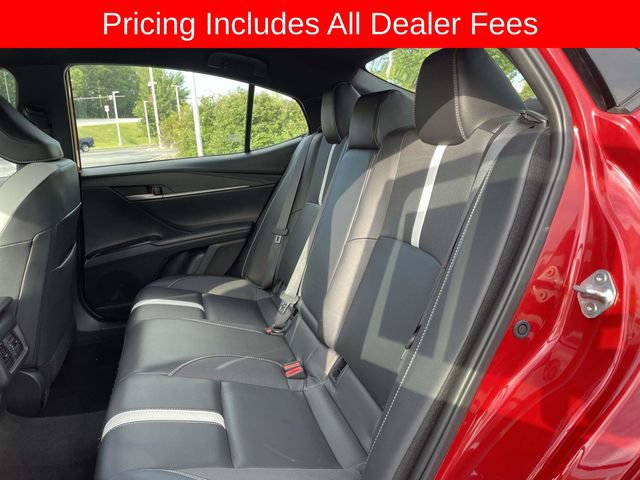 Used 2025 Toyota Camry SE FWD image 16