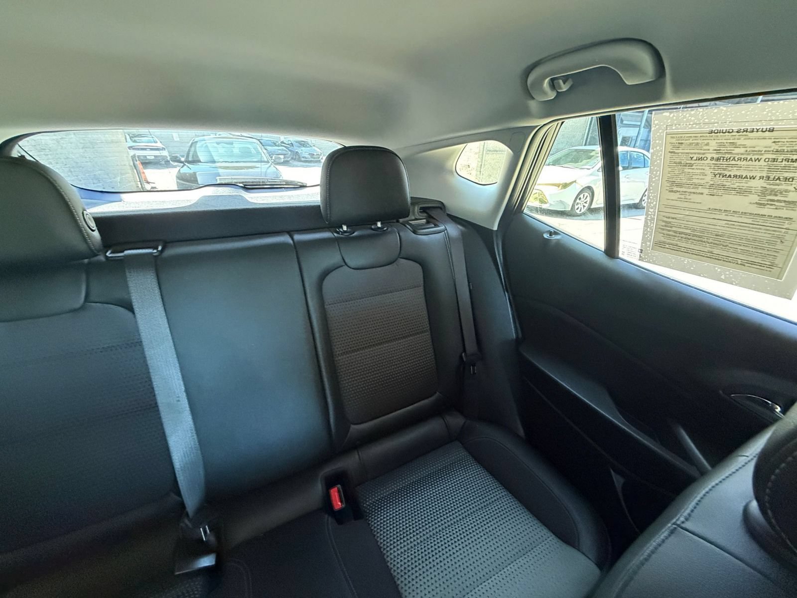 Used 2025 Chevrolet Trax LT FWD image 36