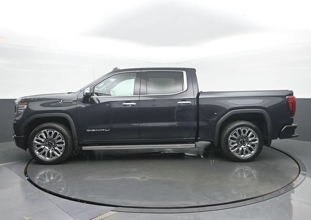 Used 2025 GMC Sierra 1500 Denali Ultimate AWD/4WD image 2