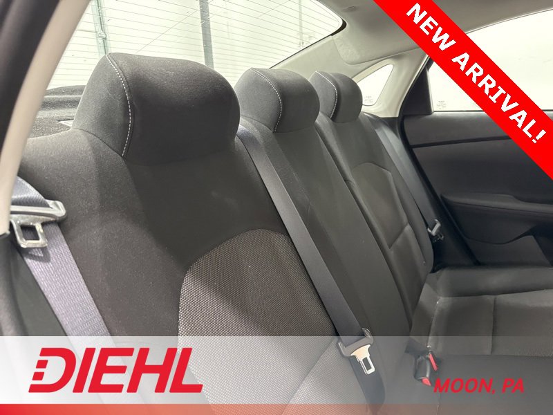 Used 2022 Kia Forte LXS image 9