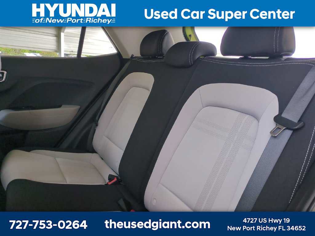 Certified 2024 Hyundai Venue SEL FWD image 14