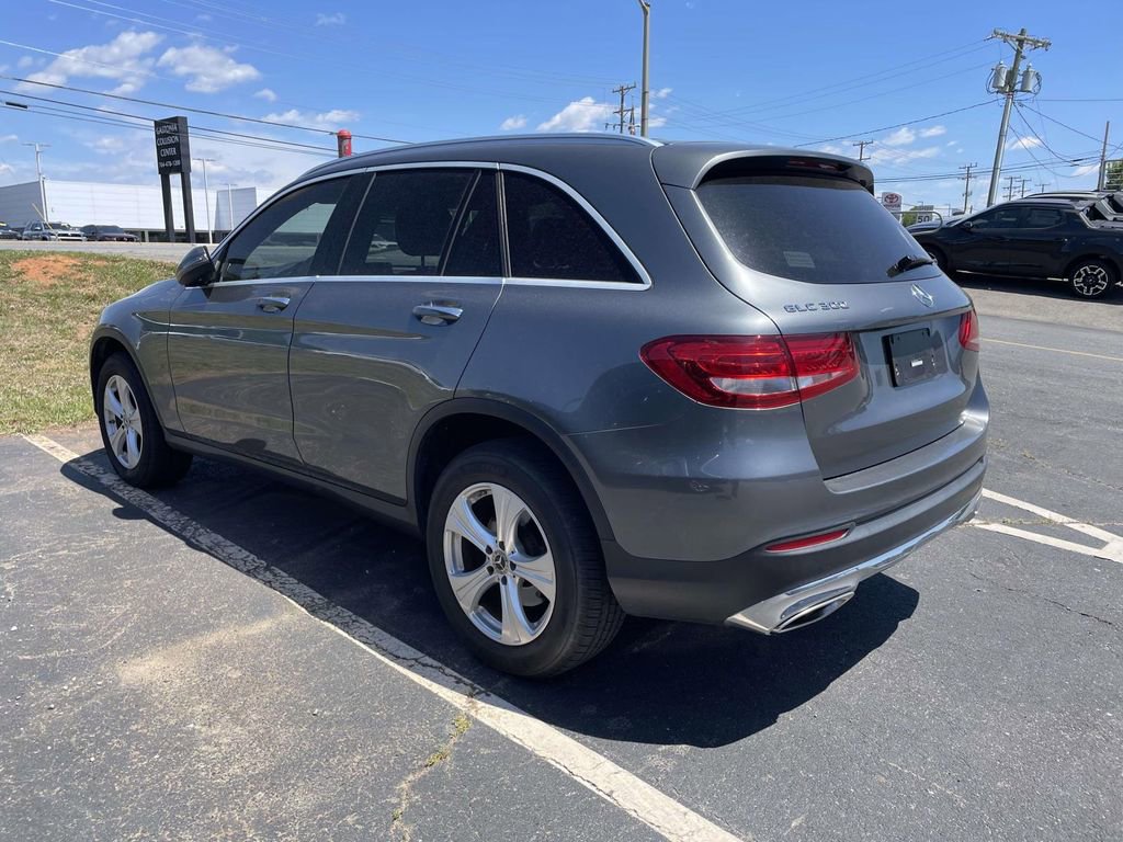 Used 2018 Mercedes-Benz GLC 300 image 4