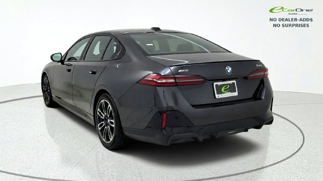 Used 2026 BMW 540i xDrive w/ Executive Package AWD/4WD image 7