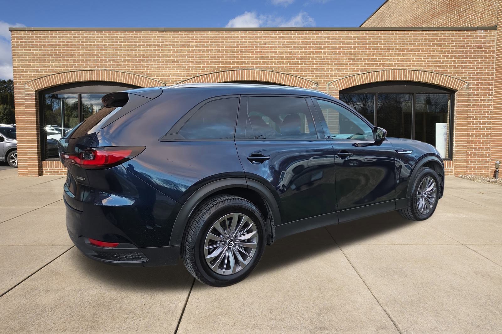 Used 2025 MAZDA CX-90 3.3 Turbo w/ Preferred Package image 3