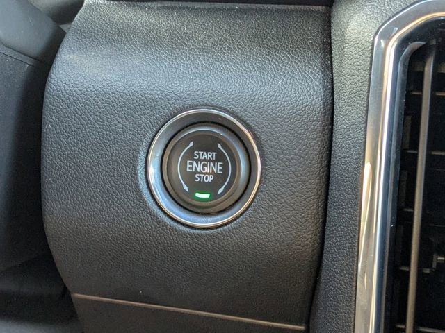 Used 2025 GMC Acadia Elevation image 29