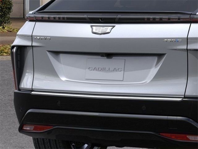 New 2025 Cadillac Lyriq Luxury RWD image 14
