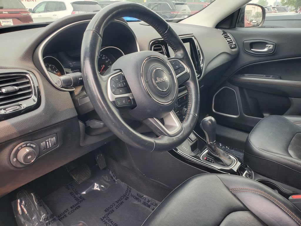 Used 2019 Jeep Compass Limited AWD/4WD image 11