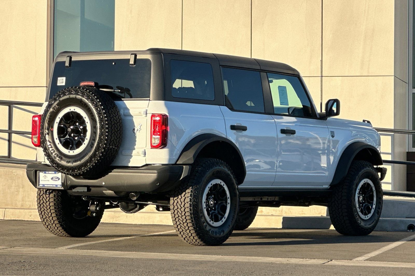 New 2025 Ford Bronco Big Bend w/ Black Diamond Package image 3