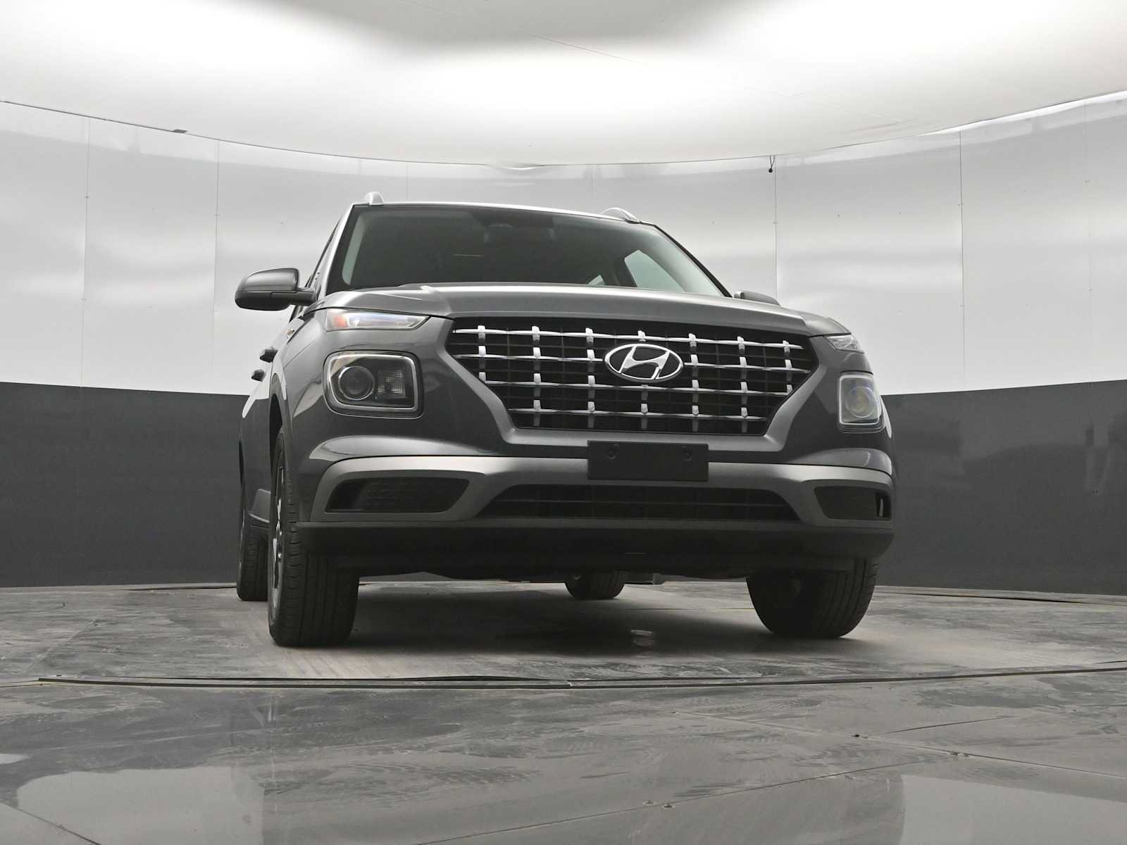 New 2026 Hyundai Venue SEL FWD image 32