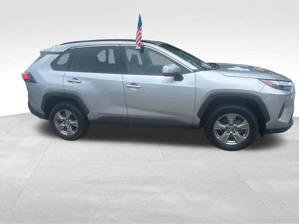 Used 2024 Toyota RAV4 XLE AWD/4WD image 30