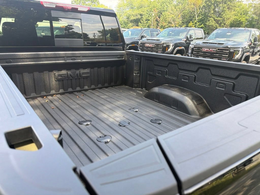 New 2026 GMC Sierra 2500 AT4 w/ AT4 Premium Plus Package AWD/4WD image 36
