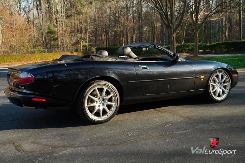 Used 2003 Jaguar XK8 Convertible image 29